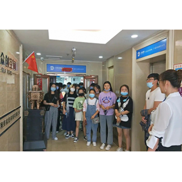 甘肃交通职业技术学院电子商务学生到丝路品味·众创空间参观学习